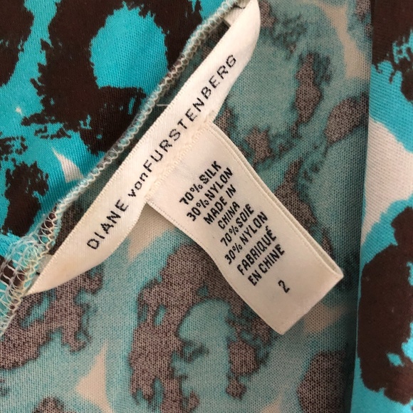 Diane Von Furstenberg Sleeveless Wrap Midi Dress in Turquoise Leopard Size 2 - Picture 4 of 5